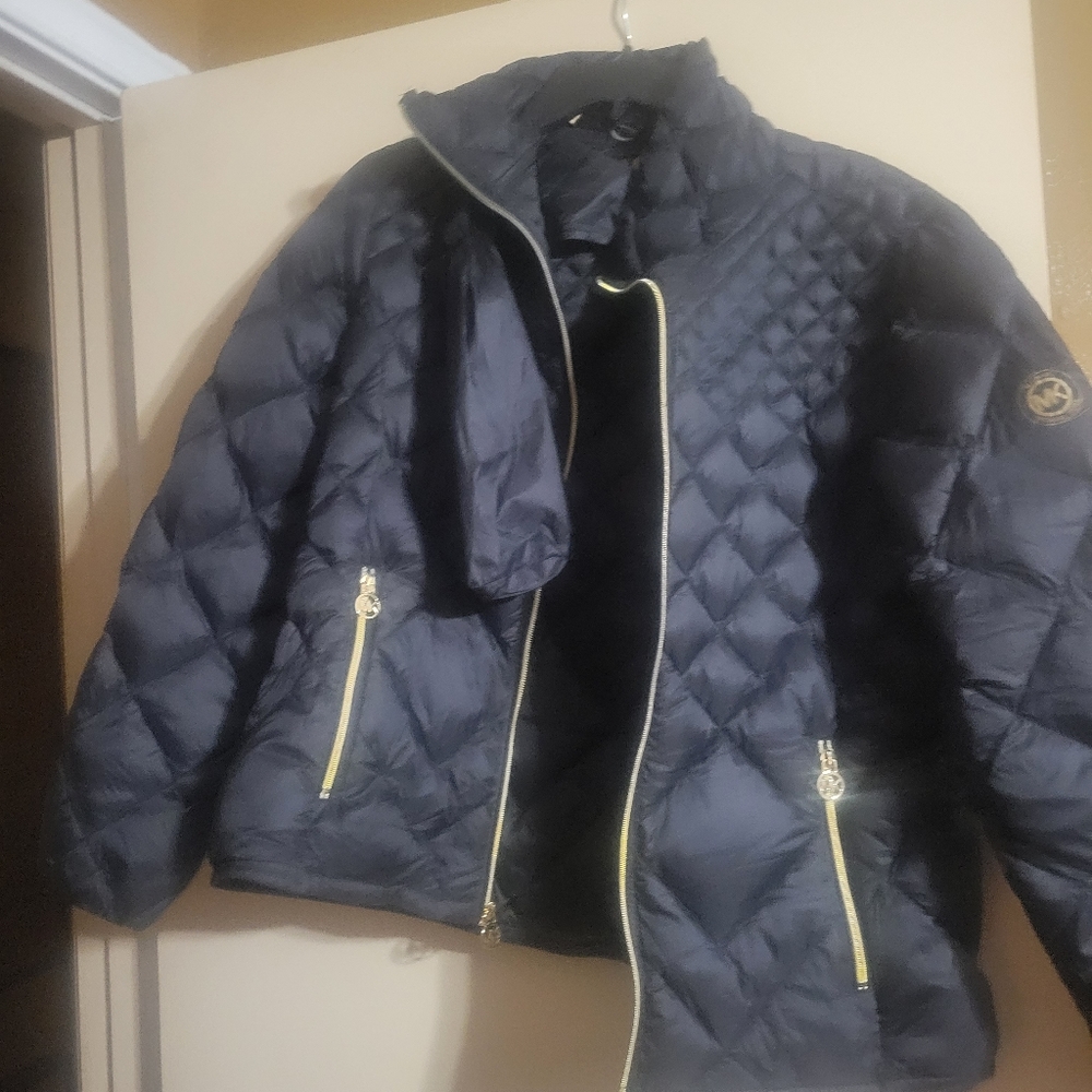 Coat - Picture 11 of 12
